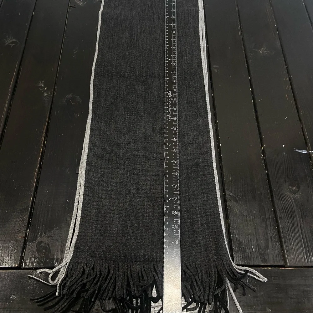 J. Ferrar Men’s Scarf fringe reversible black & gray ONE SIZE New With Tags‎
